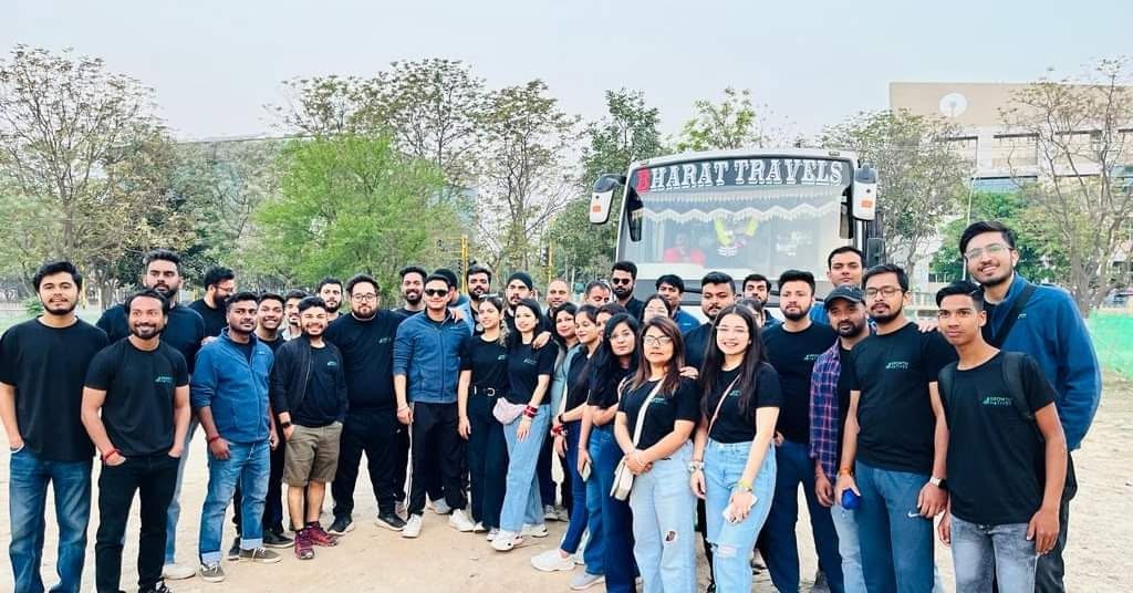 Zirakpur to Pathankot Bus Hire - Gateway to J&K Transit Tour Bus Service